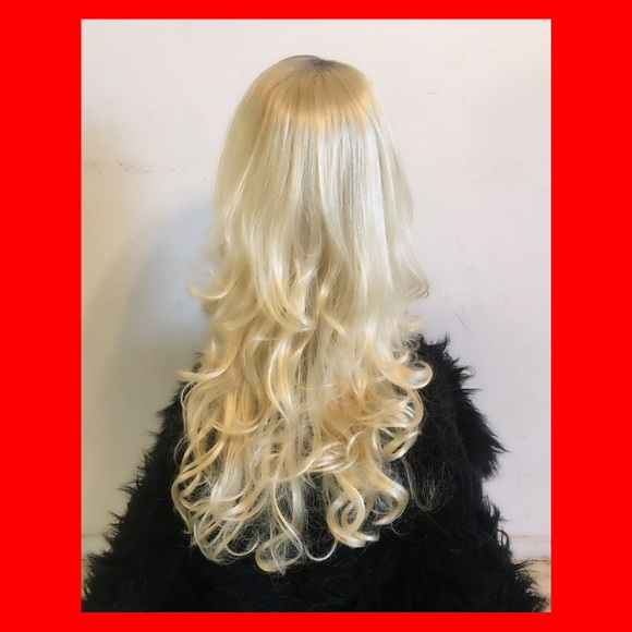 Wig - Picture 4 of 9